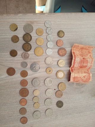 Lote de monedas antiguas y billete