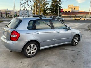 KIA Cerato 2004