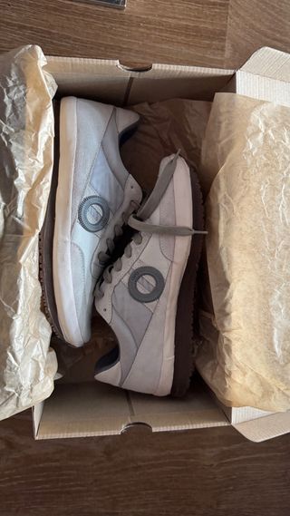 Zapatillas Aro Mujer Beige/Gris