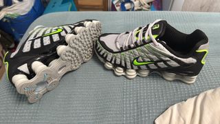 Nike Shox R4 Negro y Verde Talla 36