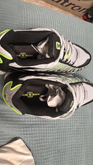 Nike Shox R4 Negro y Verde Talla 36