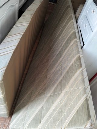 Cama caravana con colchón madera