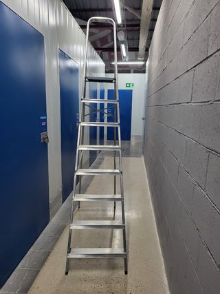 Escalera aluminio 8 peldaños