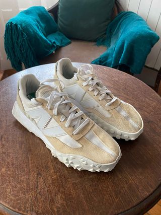 Zapatillas New Balance XC-72 Beige/Blanco