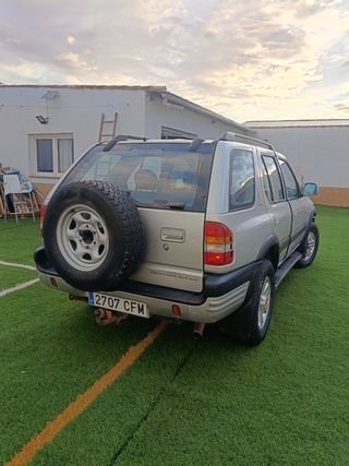 Opel Frontera 2002