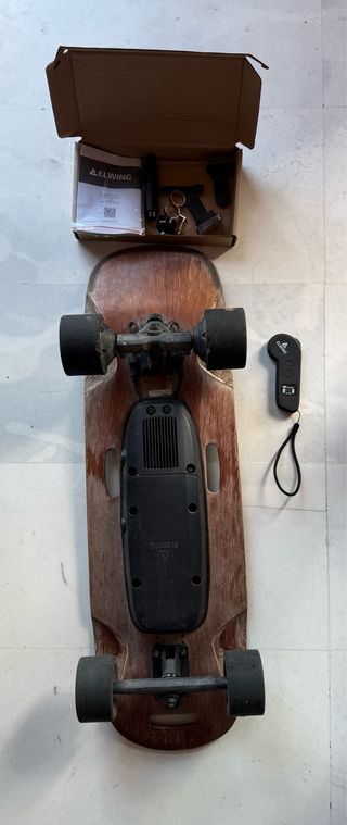 Skate electrico Elwing Nimbus con mando.