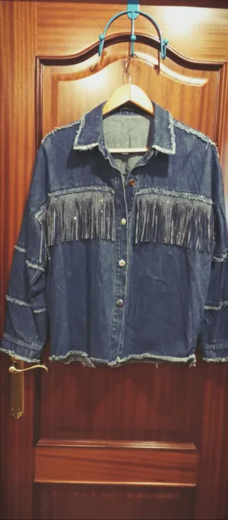 Chaqueta vaquera mujer con flecos