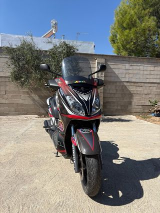 Yamaha Xmax 250