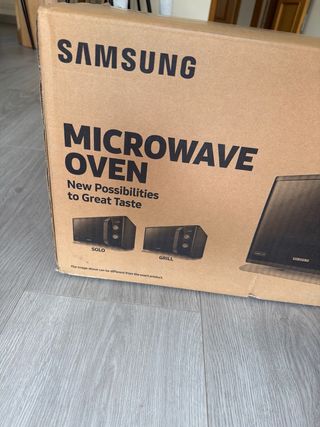 Microondas Samsung 23L Negro
*NUEVO* *Sin abrir*
