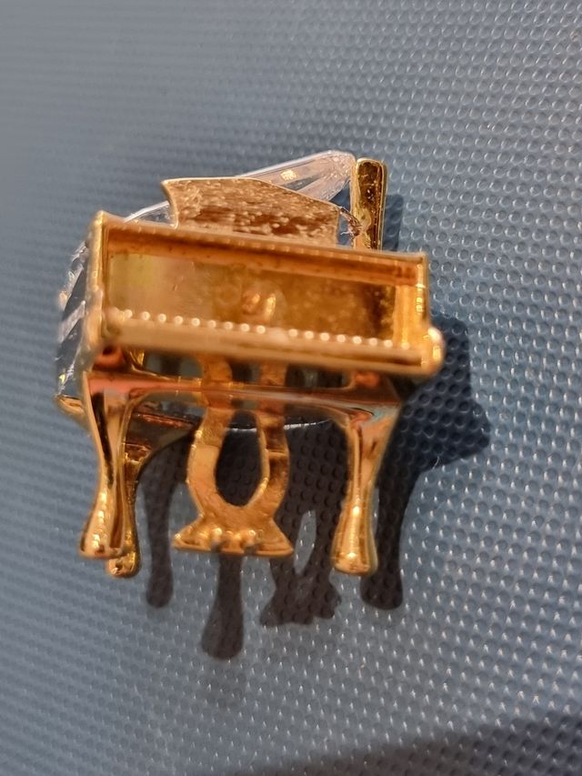 Piano Cristal Swarovski Dorado