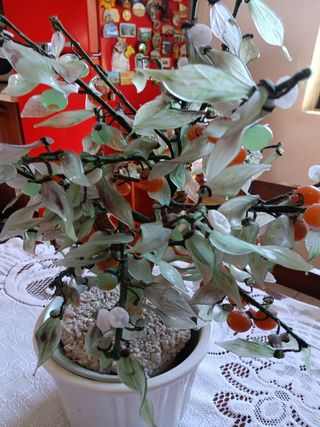 Albero decorativo con foglie e frutti in vetro