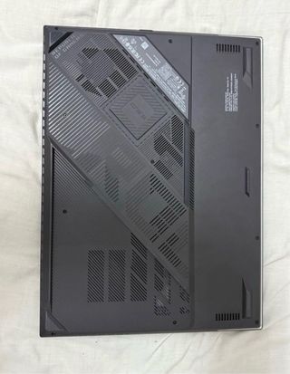 ASUS ROG STRIX I7-13ge. RTX4070. 32Ram