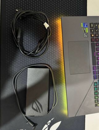 ASUS ROG STRIX I7-13ge. RTX4070. 32Ram