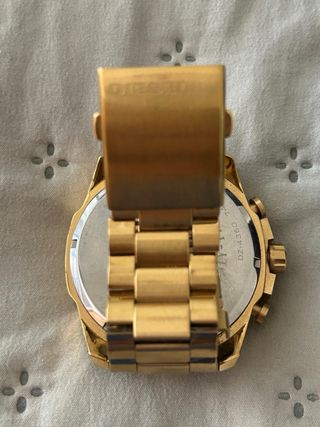 Reloj Diesel Dorado
