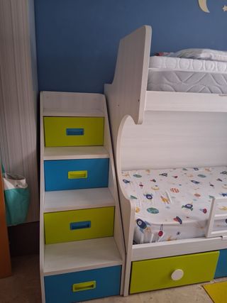 Litera con Escalera y Armario Infantil