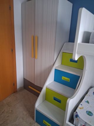 Litera con Escalera y Armario Infantil