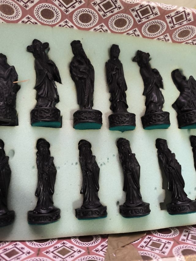 Juego Ajedrez Vintage Figuras Negras y Blancas