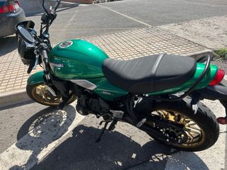 Kawasaki Z650RS Moto