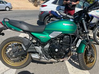 Kawasaki Z650RS Moto