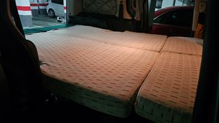 Cama camper para Berlingo o Peugeot o similar