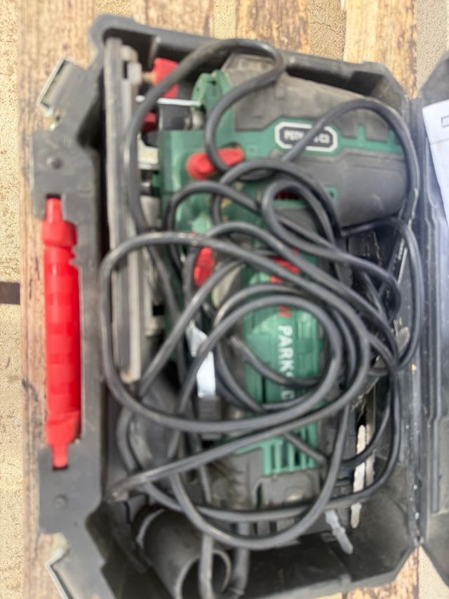 Sierra de calar Parkside PSTK 800 C3