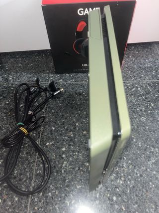 Playstation 4 Slim 1TB -Edicion Camuflaje 