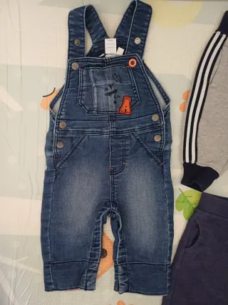 Lotto 11 pezzi abbigliamento bimbo 1-3 mesi