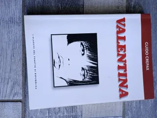 Tre fumetti Tex n2- Diabolik n7- Valentina n13