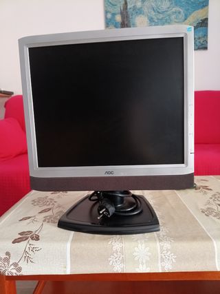 Monitor AOC Plata y Negro