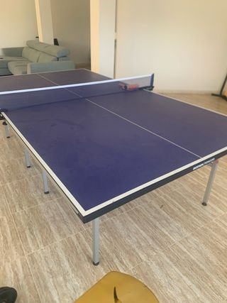 Mesa de ping pong azul