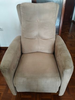 Sillón reclinable beige (sin motor)