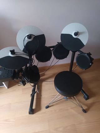 Batería Electrónica Alesis Debut Kit