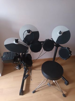 Batería Electrónica Alesis Debut Kit