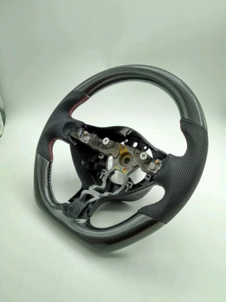 VOLANTE PERSONALIZADO CARBONO NISSAN Juke