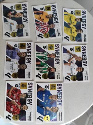 8 cromos Synergy. La Liga 23-24