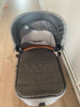 Capazo/Moisés para carrito bebé gris marca Jané 
