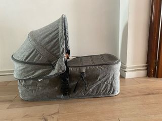 Capazo/Moisés para carrito bebé gris marca Jané 