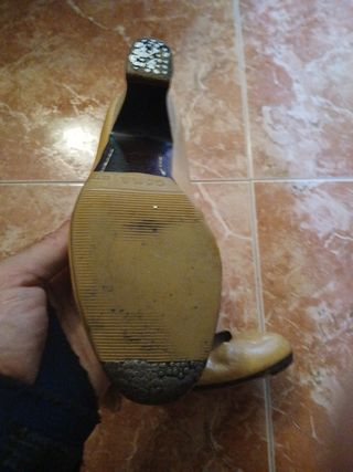 Zapatos de bailarina beige con cordones