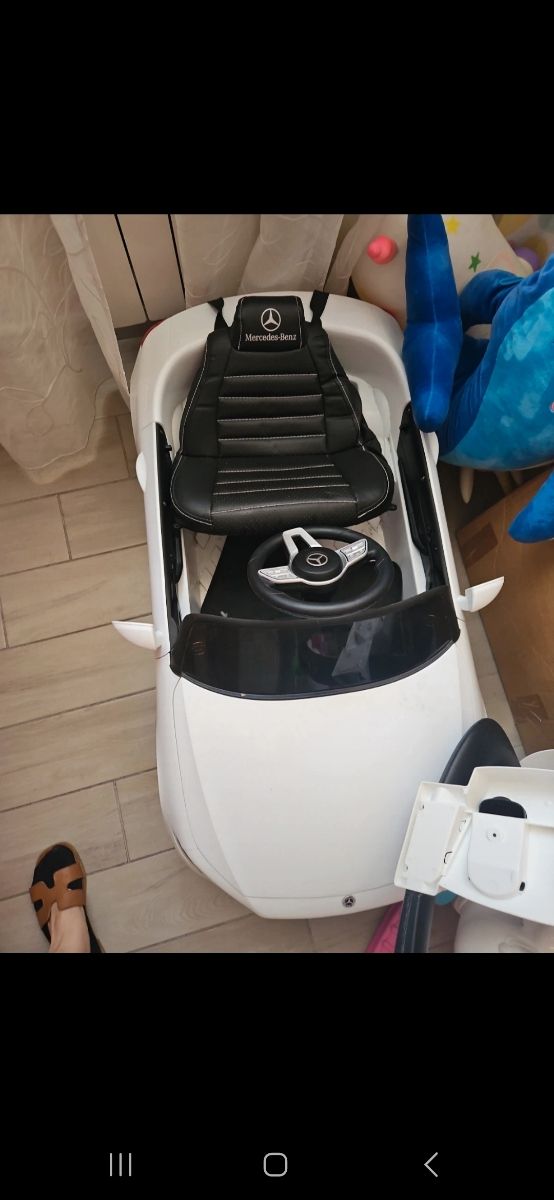 Macchina elettrica Mercedes Benz