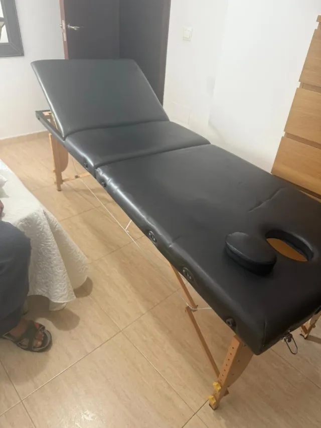 Camilla portátil 180x60cm de color negro 