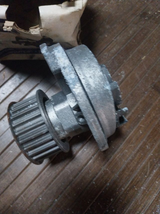 Bomba de agua Opel Omega-Vectra-Calibra dolz O-138