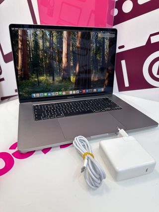 Computer portatile Apple Macbook Pro 2019 da 16 pollici da 16 GB