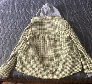 Chaqueta con capucha de mujer con forro interior