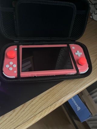Nintendo Switch Lite Coral