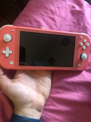 Nintendo Switch Lite Coral