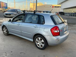 KIA Cerato 2003
