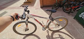Bicicleta Specialized MTB 26”