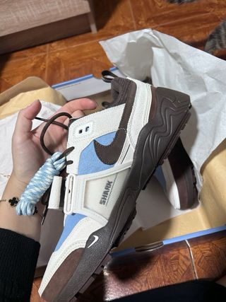 Nike Travis Scott Jack Cactus Sneakers