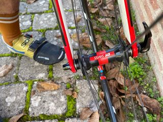 Bicicleta de carretera Specialized Roja