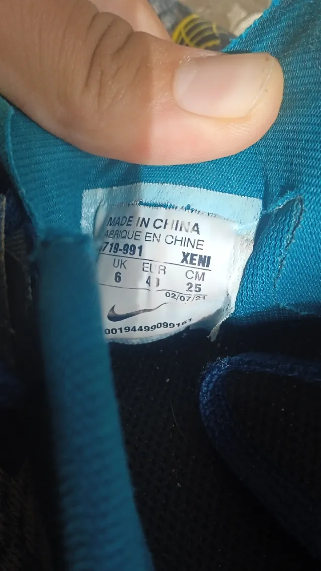 Nike Zoom Speedy Talla 41 Negro/Amarillo